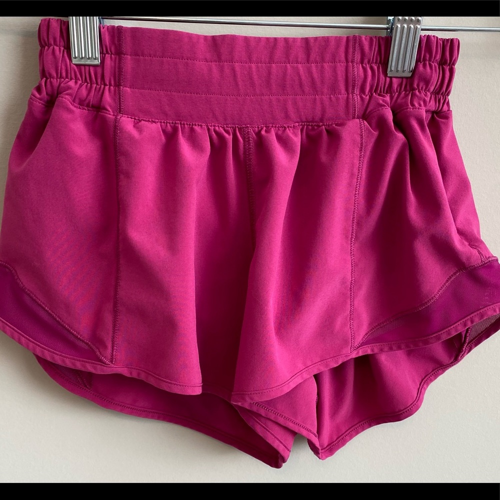 Lululemon Hotty Hot Shorts *2.5 in.*